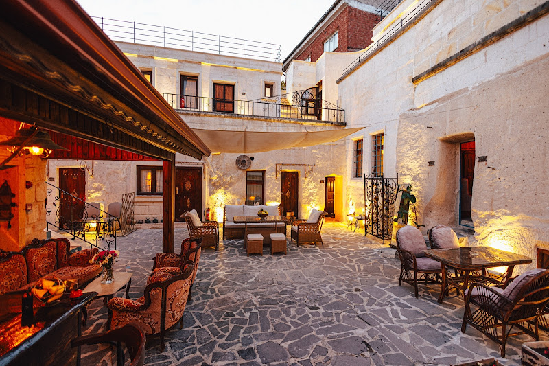 Young Cave Hotel