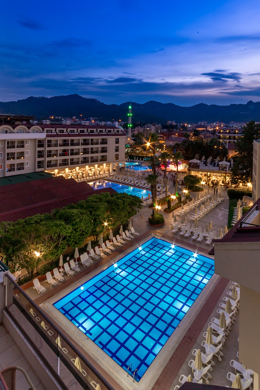 Julian Club Hotel