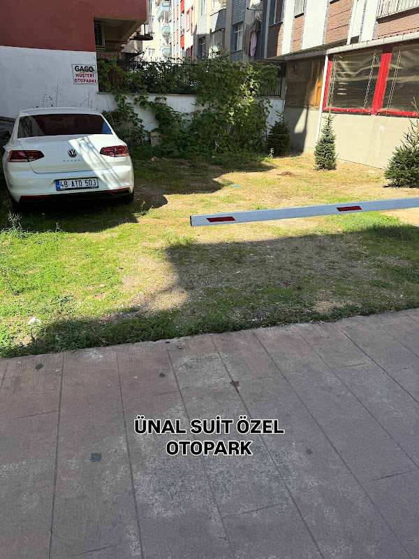 ÜNAL SUİT