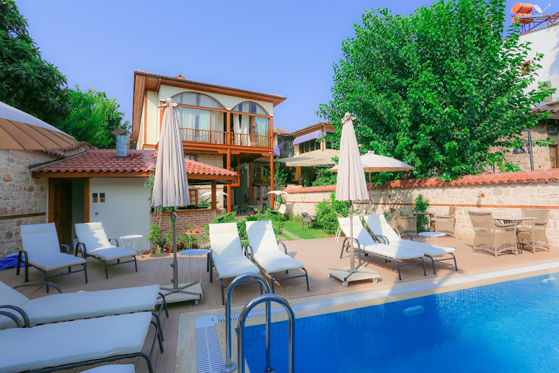 Char Me Boutique Hotel