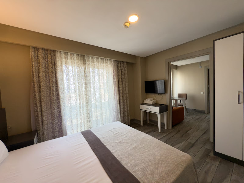 Bone apart otel