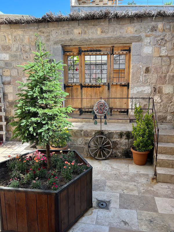 Vasil Cave Hotel