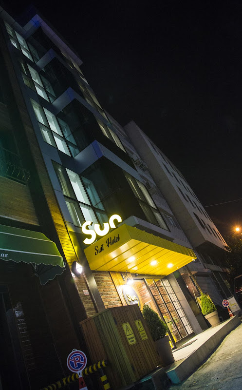 Sun Suit Hotel