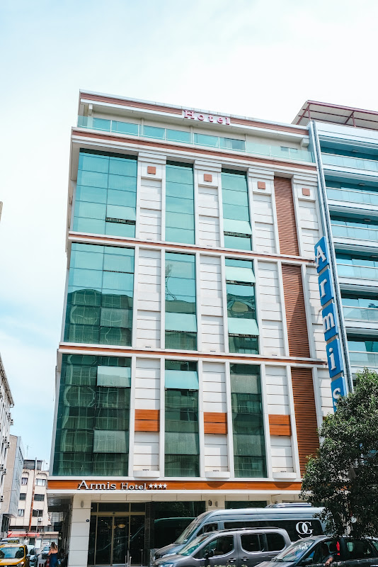 Armis Hotel