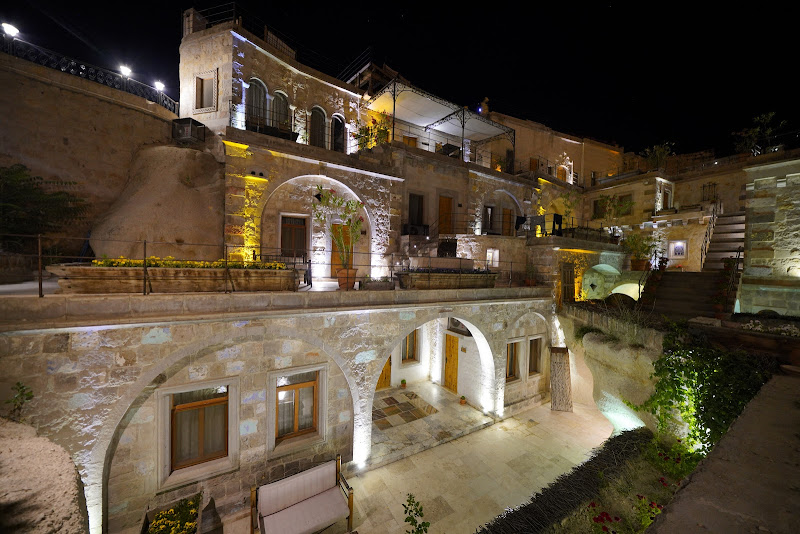 Design Cave Hotel