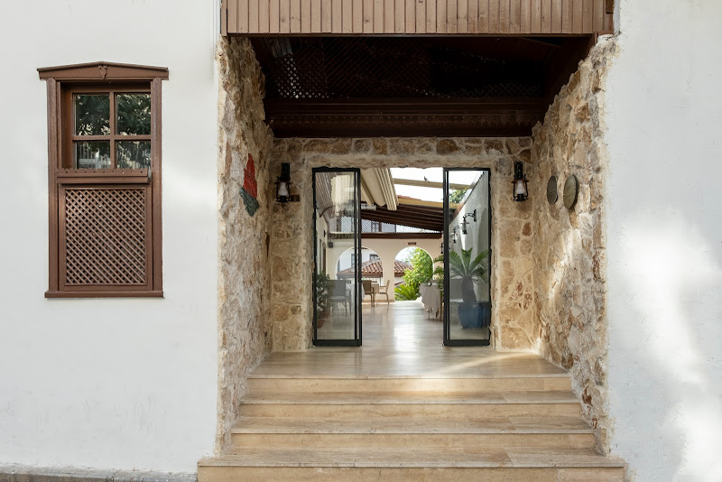 Argos Hotel