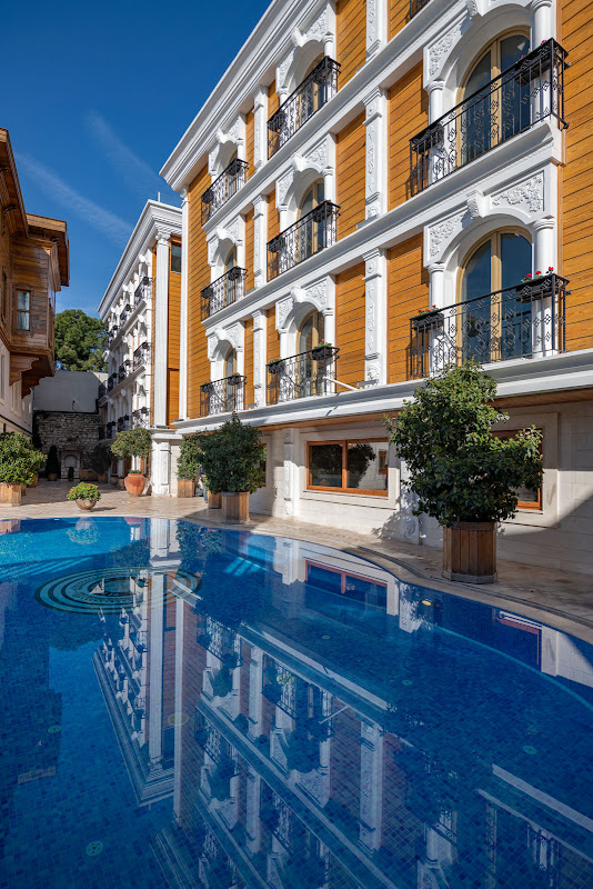 Seven Hills Palace