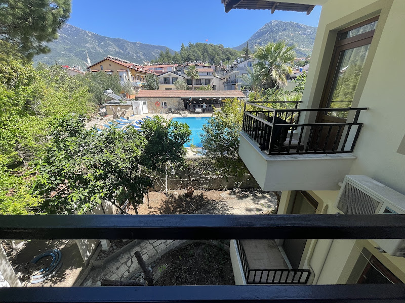 Ünlü Hotel