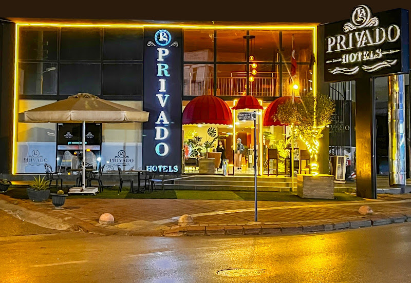 Privado Hotels