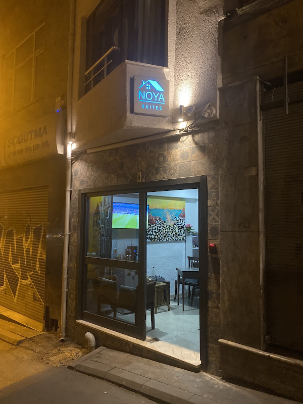Noya Suites