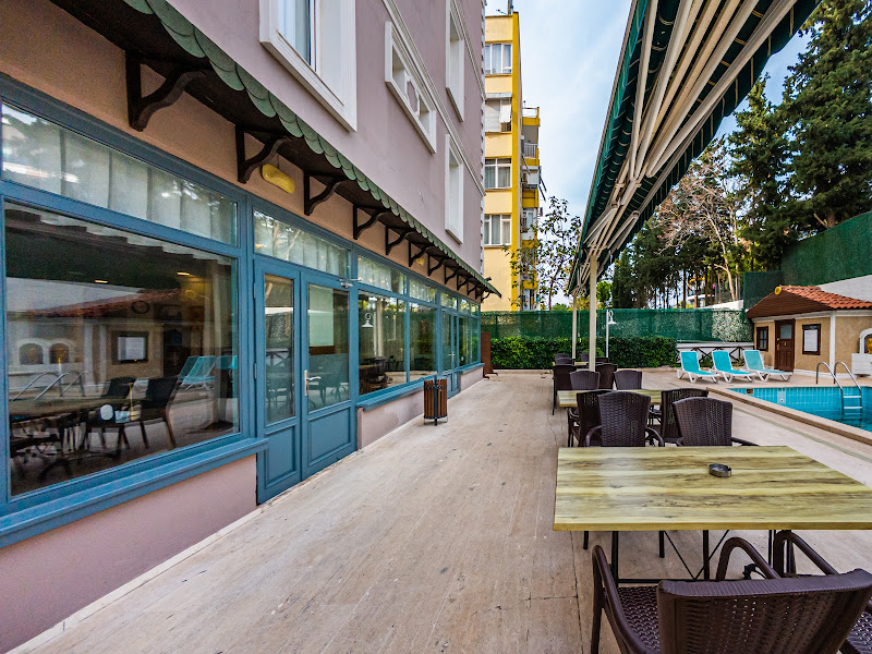 Triana Hotel