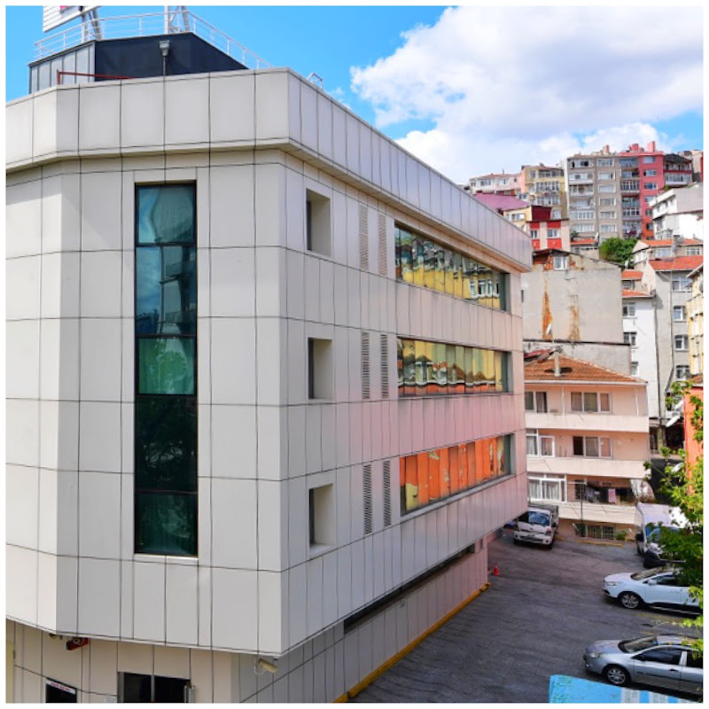 Aderans Hotel