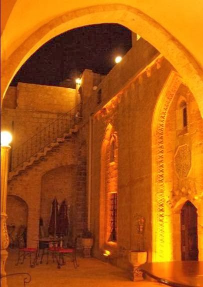 Kasr-i Abbas Hotel