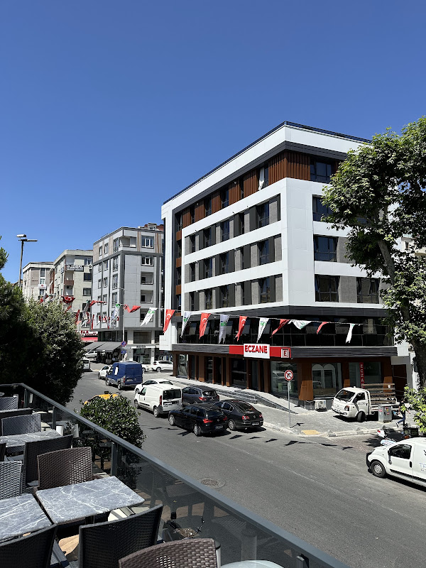 Luxury Life Suites Hotel