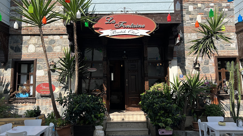 La Fontaine Otel