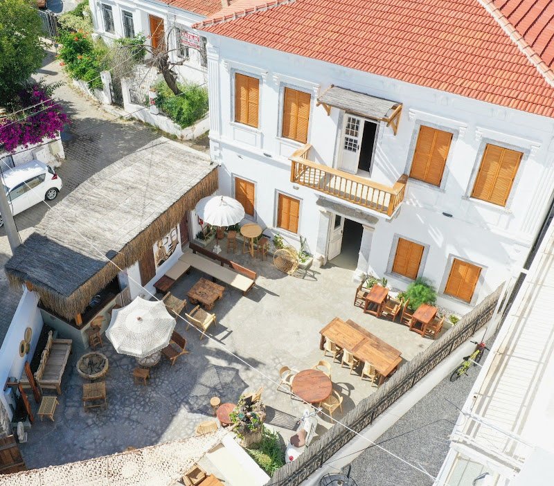 Notarius HOTEL- Teschill BAR
