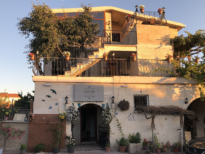 Capiedra Hotel