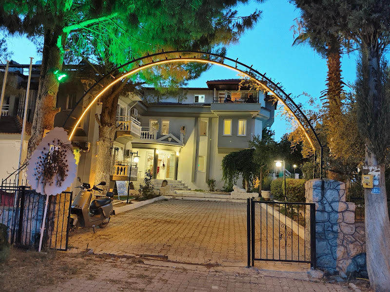 Kaizen Gate Hotel
