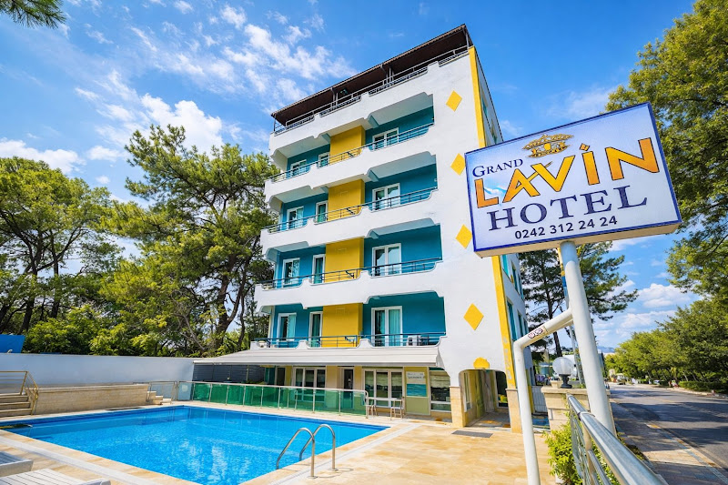 GRAND LAVİN HOTEL