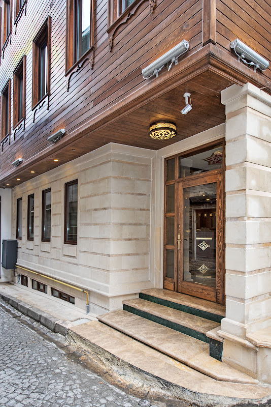 Perapolis Hotel
