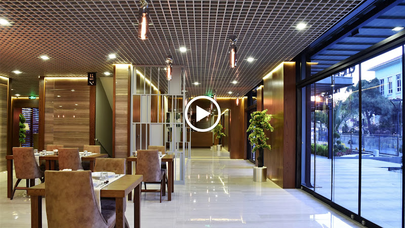 The Elegant Hotel