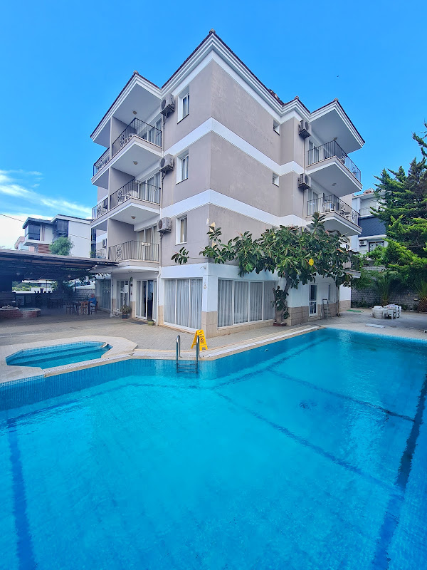 Fora Apart Otel Çeşme