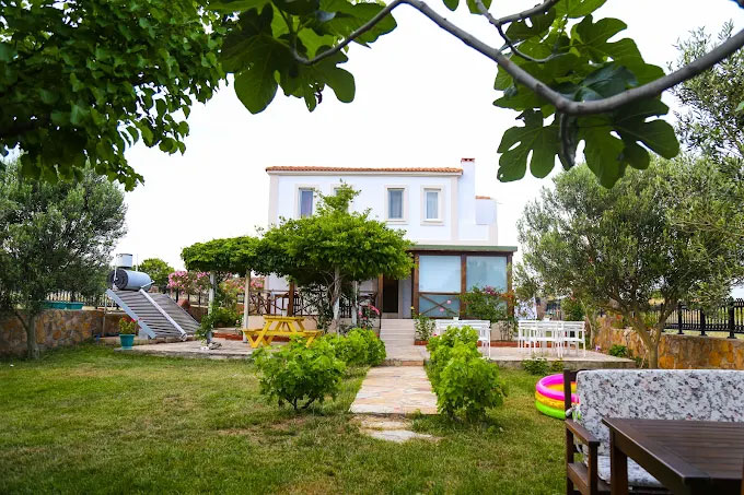 Neval Inn Bozcaada