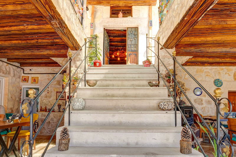 Ceran Stone House