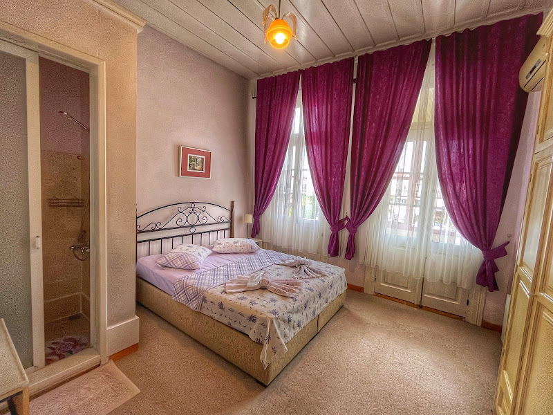 Eolya Guest House