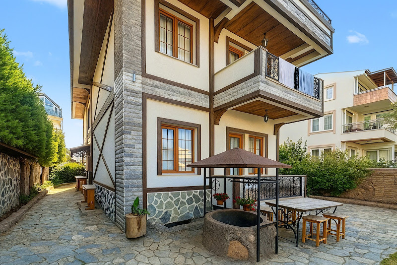 Taş Konak | Erdek
