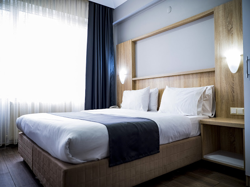 TÜM OTEL