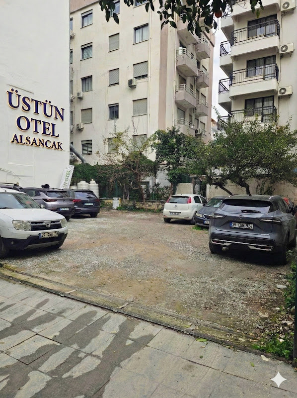 Üstün Otel Alsancak