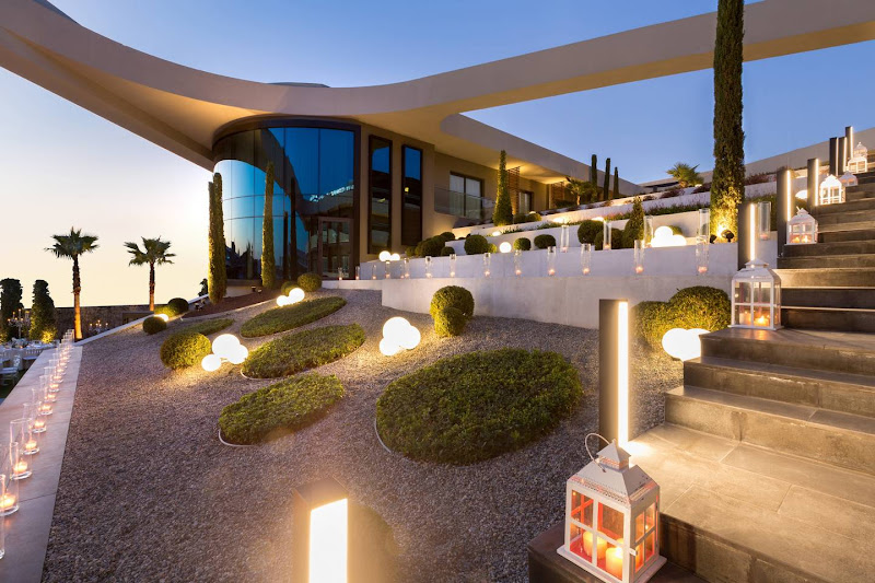 DoubleTree by Hilton Izmir Airport