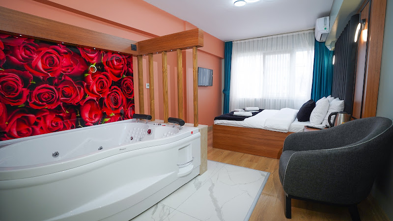 LUKKA SUİT HOTEL
