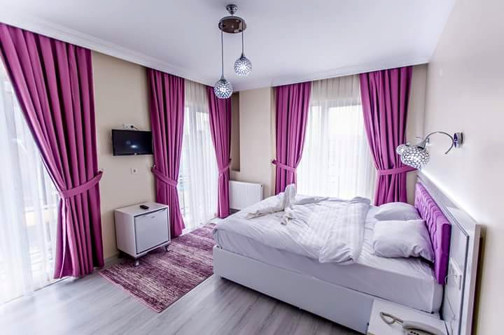 Rosso Hotel