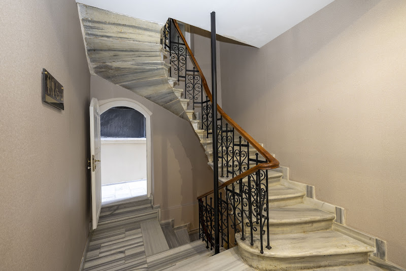 Moonlight Elegance Boutique Hotel