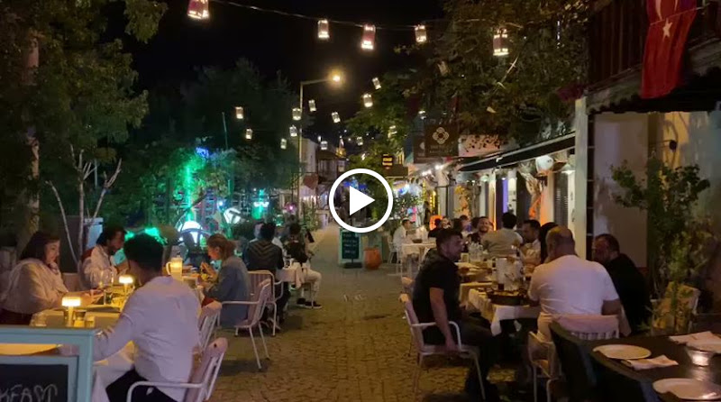 Old Town Hotel & Cafe