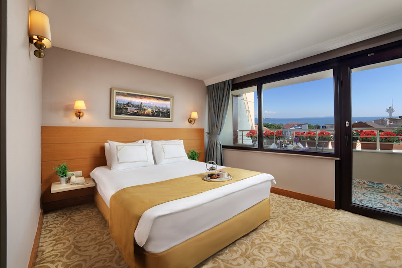 Almina Hotel