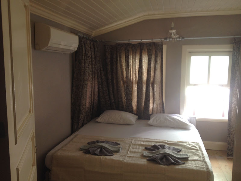 Bufes Hotel