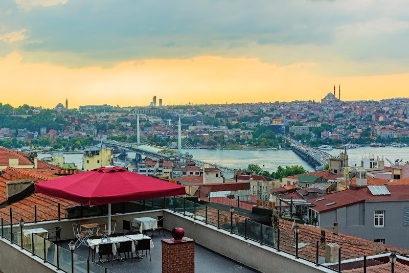 Meroddi Pera Hotel
