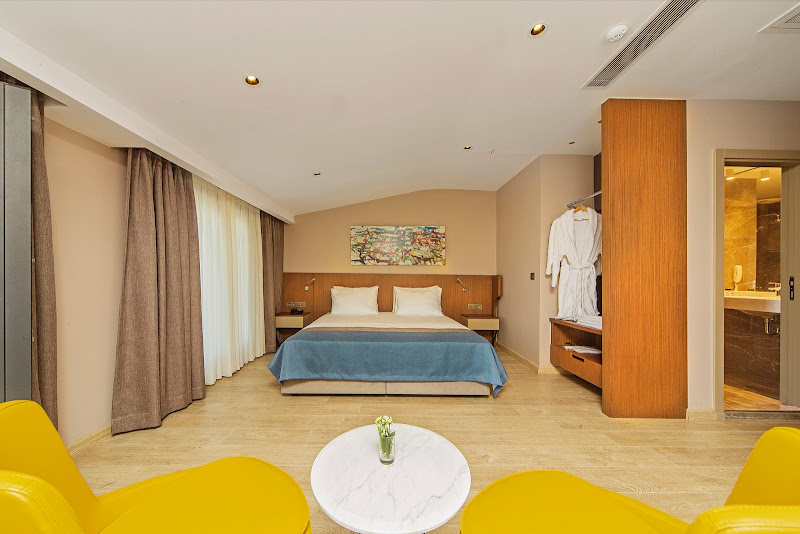 Redmont Hotel