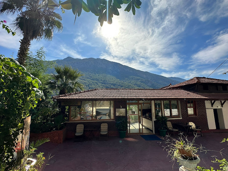 Aygül Hotel