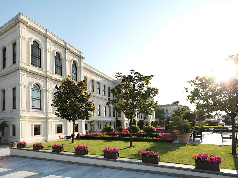 Four Seasons Hotel Istanbul At The Bosphorus