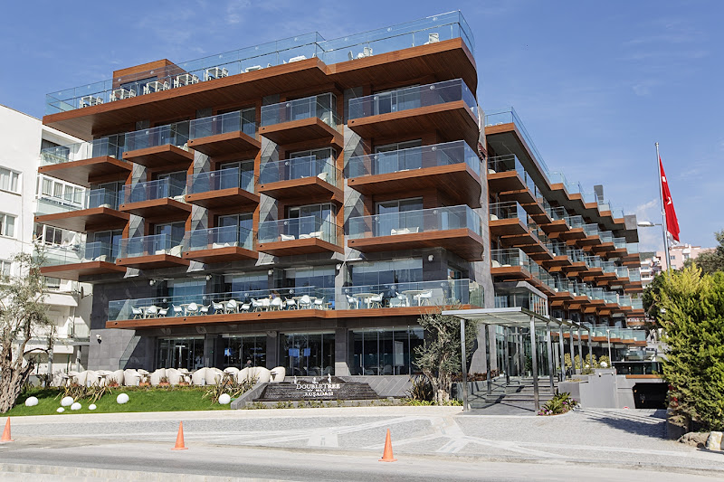 DoubleTree by Hilton Kusadasi