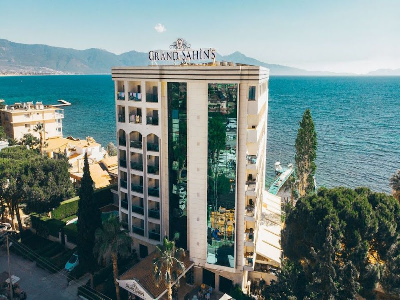 Hotel Grand Şahins Kuşadası