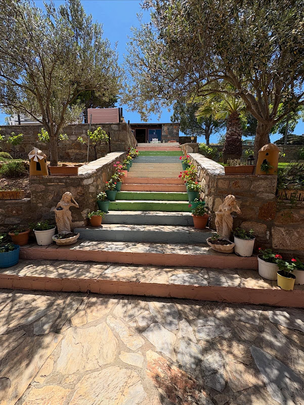 Lefkofris Otel