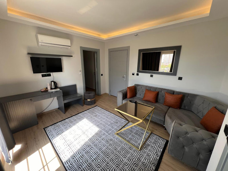 Cim Suite Hotel