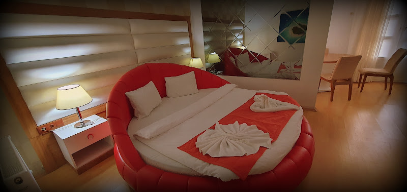 IZMIR HOTEL APPLICATIONS