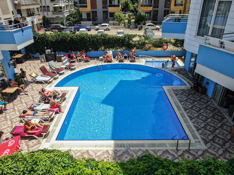 HAWAİİ SUİTE BEACH HOTEL