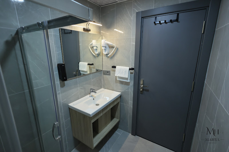 Mahya Hotel